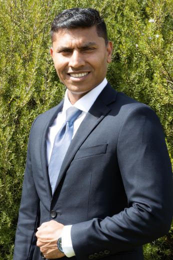 Kamlesh Kamani - Real Estate Agent at OKAS Property Group - Truganina Kamlesh Kamani - Real Estate Agent at OKAS Property Group - Truganina