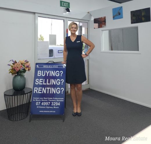 Karen Botha  - Real Estate Agent at Moura Real Estate - Moura