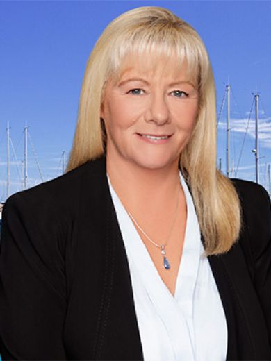 Karen Renouf - Real Estate Agent at LJ Hooker Property Centre -    