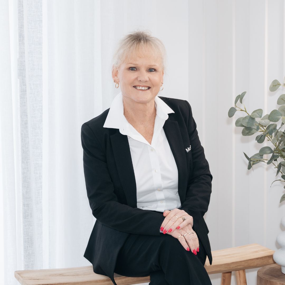 Karen Vial - Real Estate Agent
