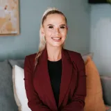 Kate Rayner - Real Estate Agent From - McGrath - Wollongong