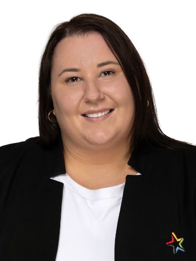 Katherine Dreezens - Real Estate Agent at Professionals Stirling Clark