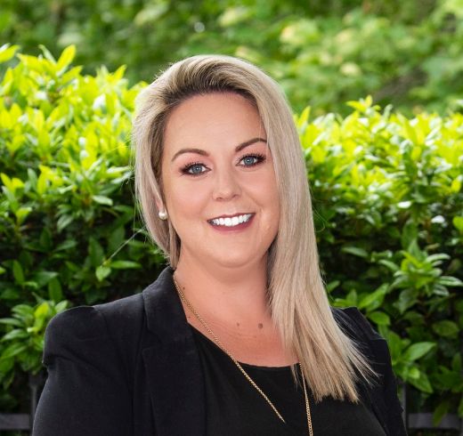 KELLY SAVIN - Real Estate Agent at Ray White Corby & Co