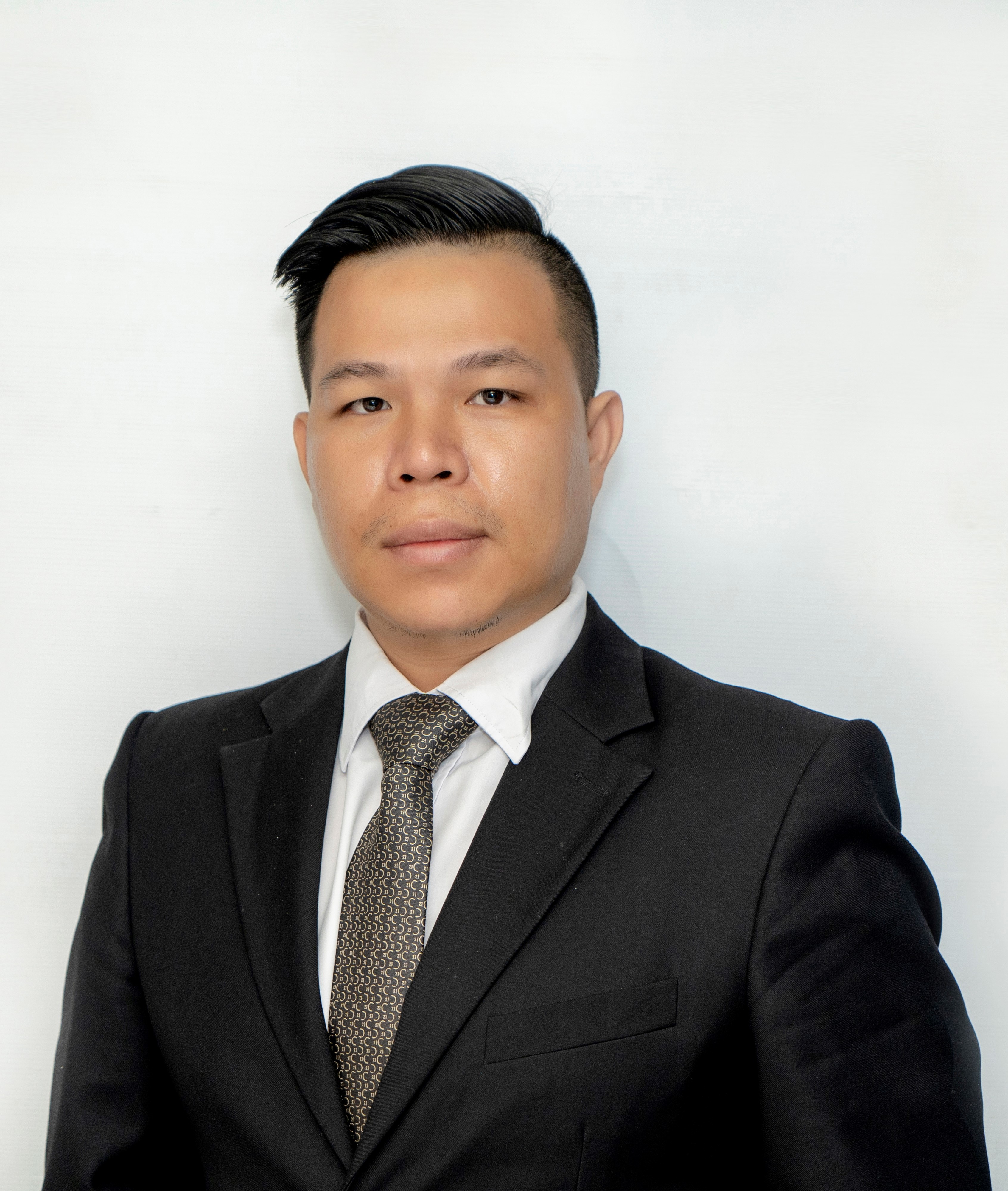 Ken Hoang Real Estate Agent