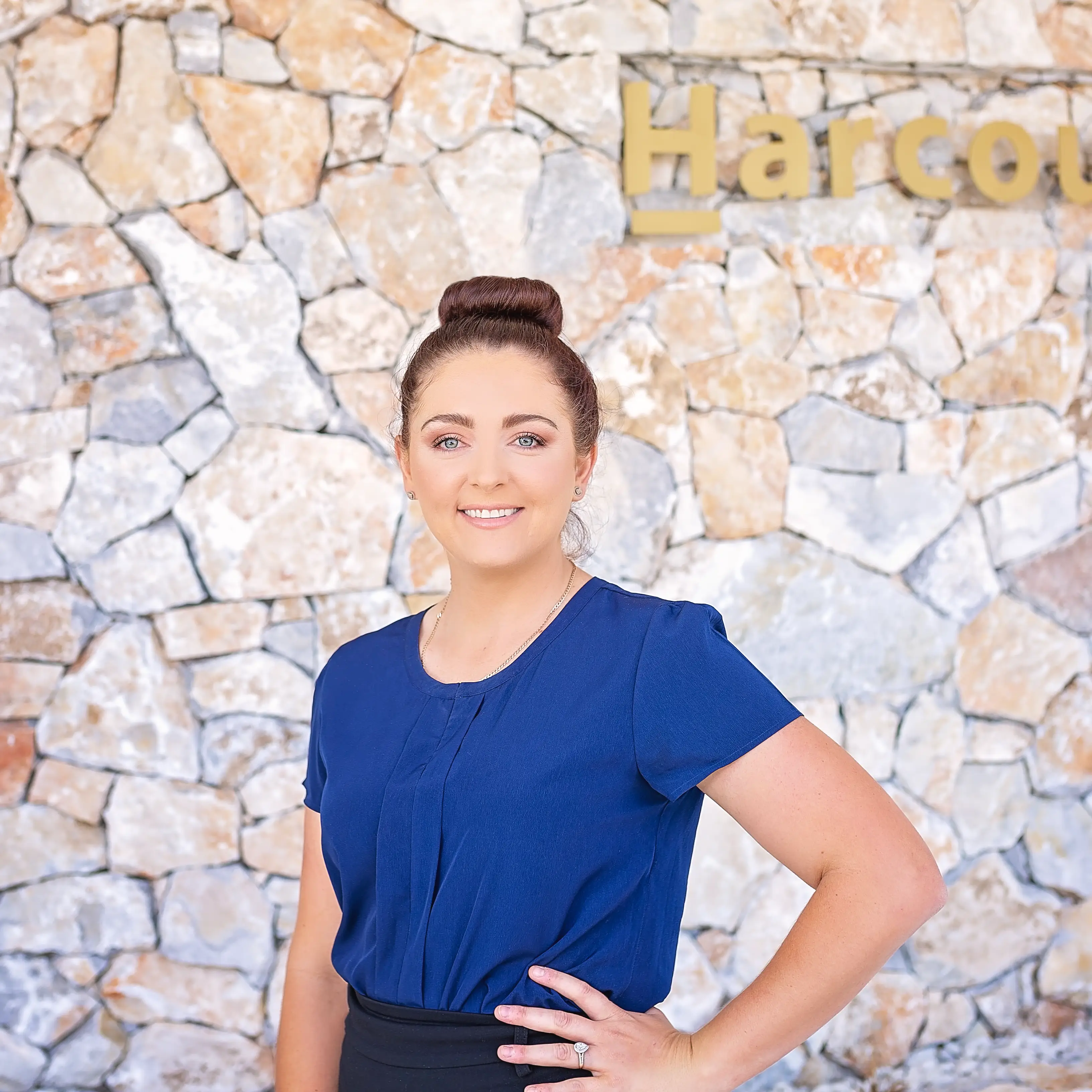 Kirsty Munro - Real Estate Agent