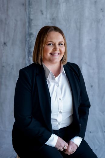 Kirsty Pertzel - Real Estate Agent at McCartney Real Estate - Torquay