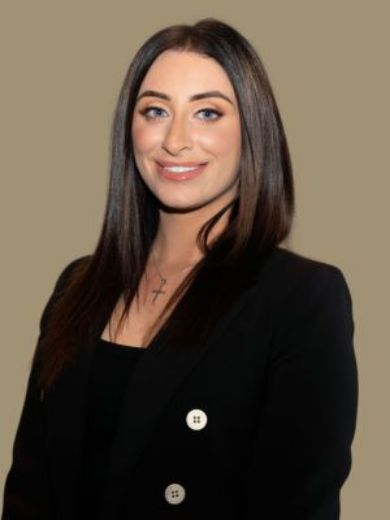 Lana Battaglia - Real Estate Agent at Century 21 The Paramount Group