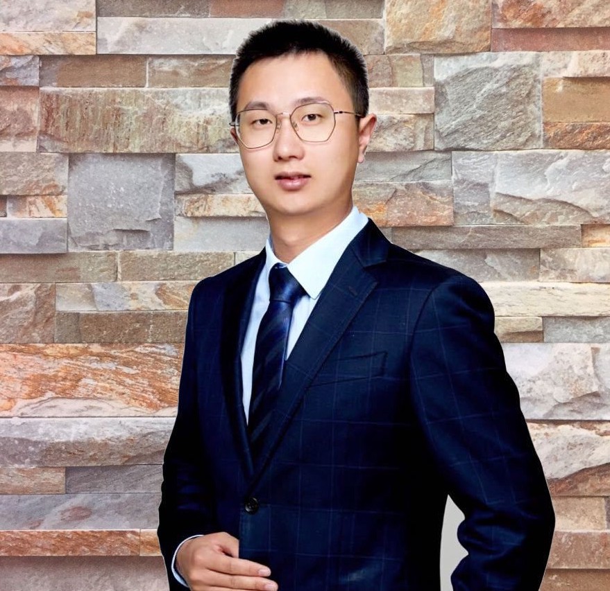 Lance Xue Real Estate Agent