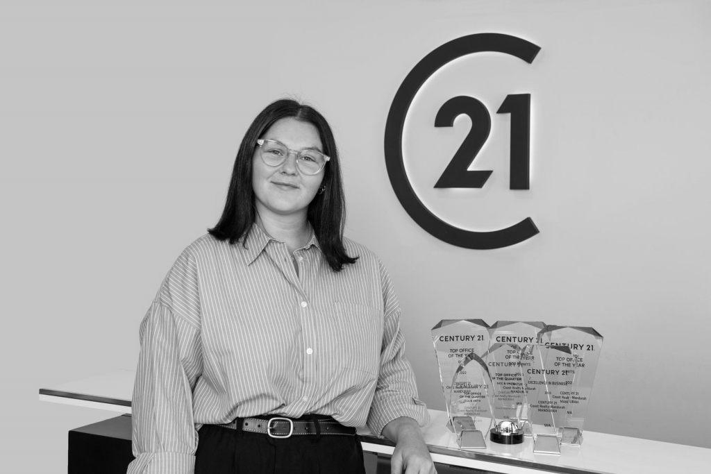 Alice Gallienne - Real Estate Agent