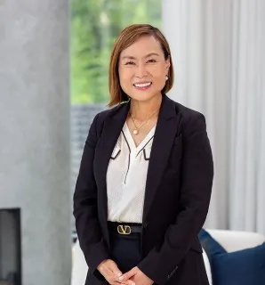 Lan Zhang - Real Estate Agent