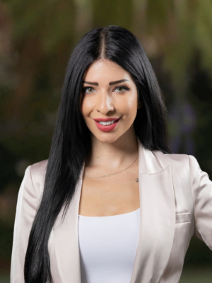 Lara Wehbe Real Estate Agent