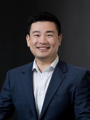 Larry Zhou Real Estate Agent