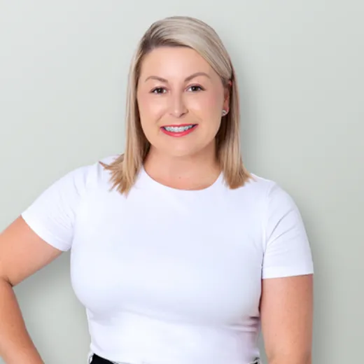 Lauren Cantwell - Real Estate Agent at Belle Property Wellington Point