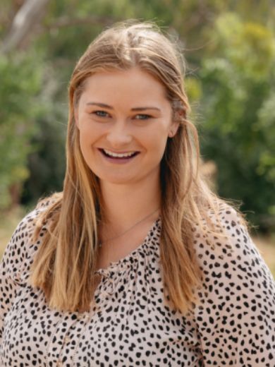 Lauren Ferme - Real Estate Agent at Ray White - Clare Valley RLA 300321