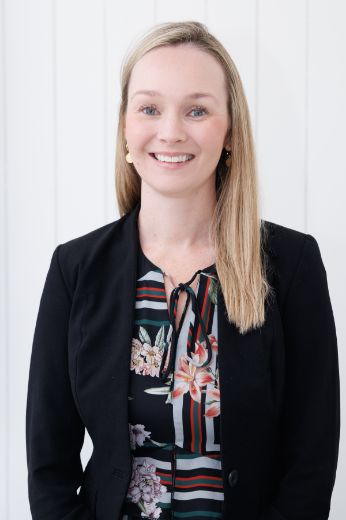 Lauren Robinson - Real Estate Agent at LongView QLD - BARDON