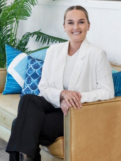 Lauren Stacey - Real Estate Agent at Cunninghams - Northern Beaches