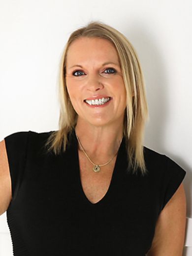 Laurie Johnston - Real Estate Agent at McGrath - Thirroul