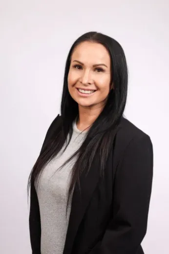 Leah Xia - Real Estate Agent at Momentum Wealth Residential Property - WEST PERTH