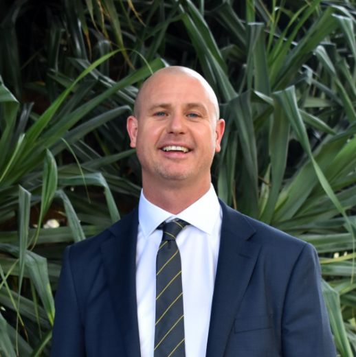 Lee McFarlane - Real Estate Agent at Ray White Burleigh Group