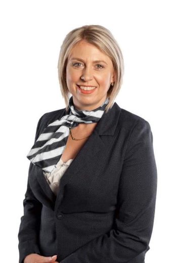 Leonie Simmons  - Real Estate Agent at SA Homes & Acreage Property Specialist - WILLIAMSTOWN/NURIOOTPA