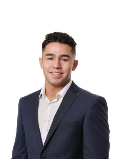 Lewis Florez - Real Estate Agent at Collie & Tierney - First National