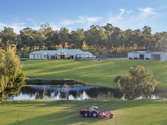21 Lakes Drive, Laidley Heights, Qld 4341
