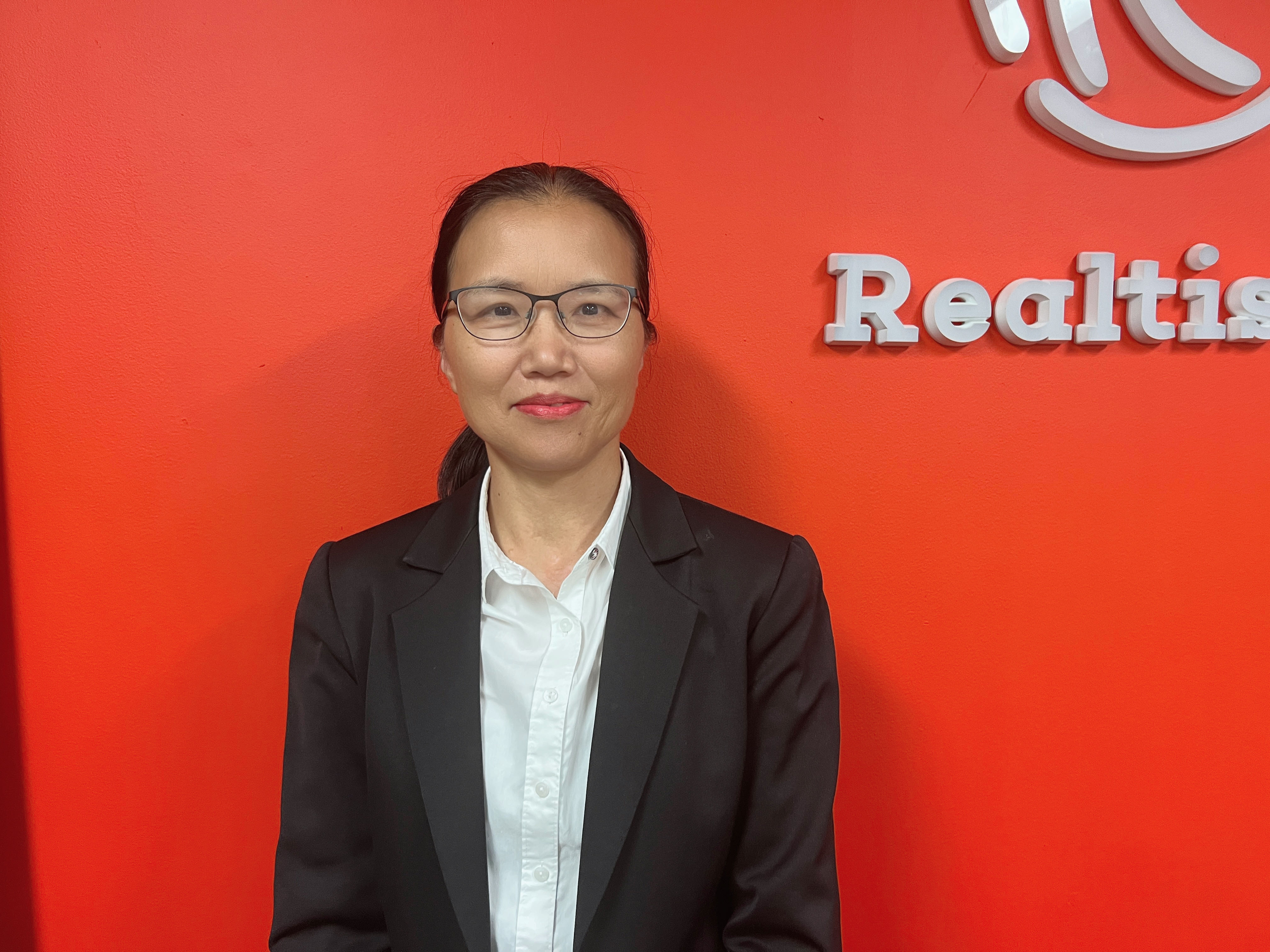 Lily Lirong Ruan Real Estate Agent