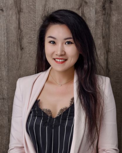 Lin Du  - Real Estate Agent at Avenew Realty Group - PARADISE WATERS