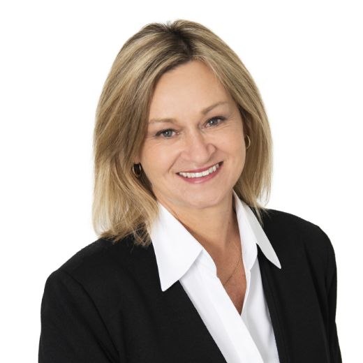 Linda Clifford - Real Estate Agent at Kevin Green Real Estate - Mandurah