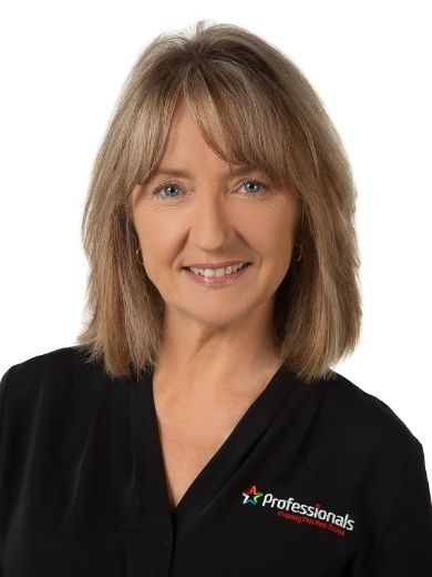 Linda Hickmott - Real Estate Agent at Professionals Property Plus Canning Vale / Thornlie - THORNLIE