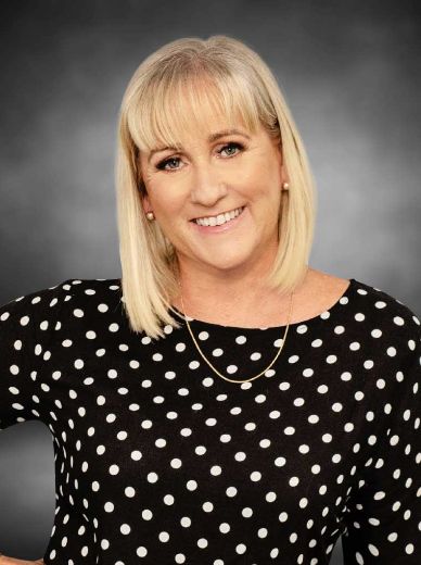 Linda McCabe - Real Estate Agent at Tony Pennisi The Property Hub - BEENLEIGH