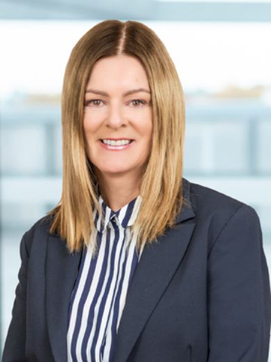Linda Moss - Real Estate Agent at Woodards - Camberwell