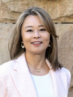 Linda Yu - Real Estate Agent Linda Yu - Real Estate Agent