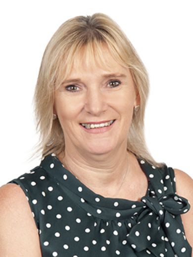 Lorraine Dove  - Real Estate Agent at Nest Realty - ARDROSS