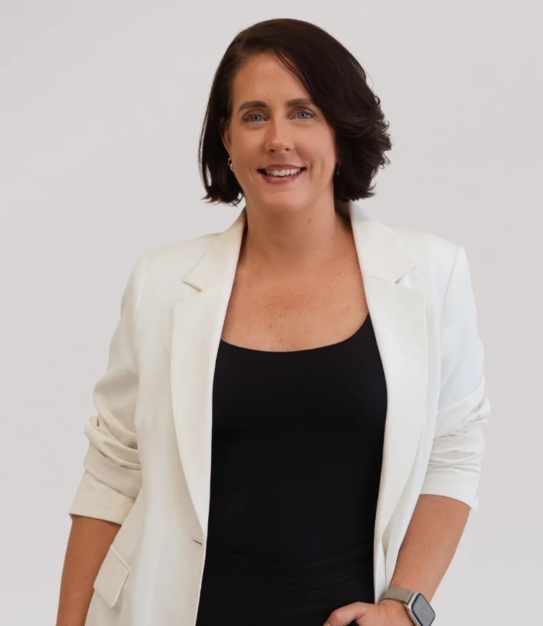 LOUISE WEBB - Real Estate Agent