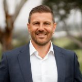 Louie Piculovski - Real Estate Agent From - Ray White - South Wollongong