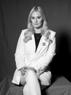 Louise Barton - Real Estate Agent Louise Barton - Real Estate Agent