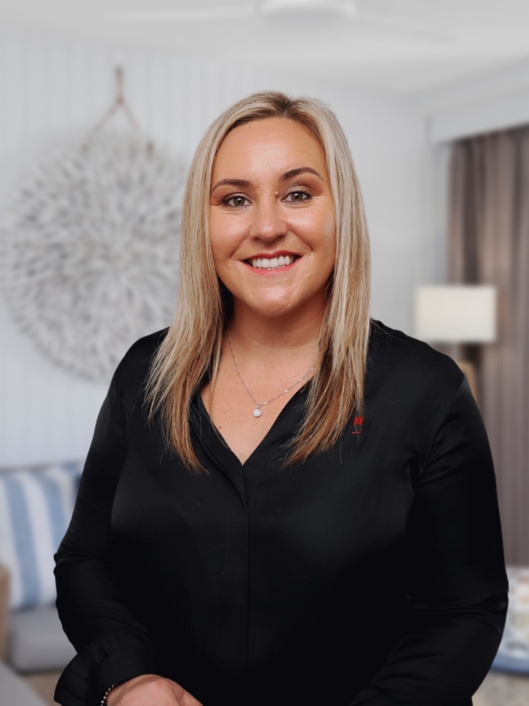 Louise  Fleming Real Estate Agent