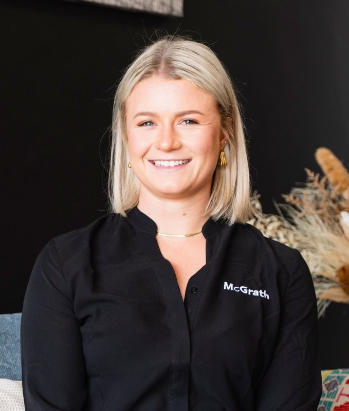 Lucy Pattingale - Real Estate Agent