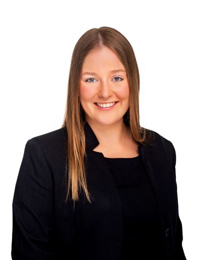 Lucy Robson - Real Estate Agent at First National - Port Stephens