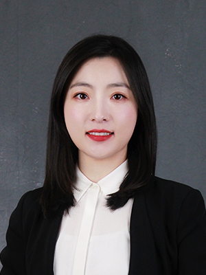 Luna Li Real Estate Agent