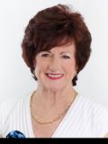 Lyn Newcomb  - Real Estate Agent From - Harcourts - Mudgeeraba