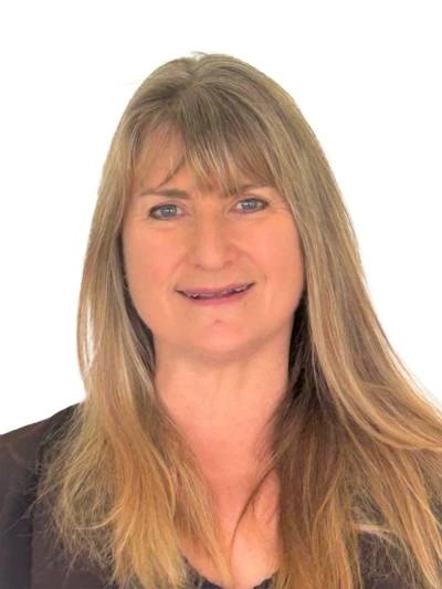 Lynn Heppell - Real Estate Agent
