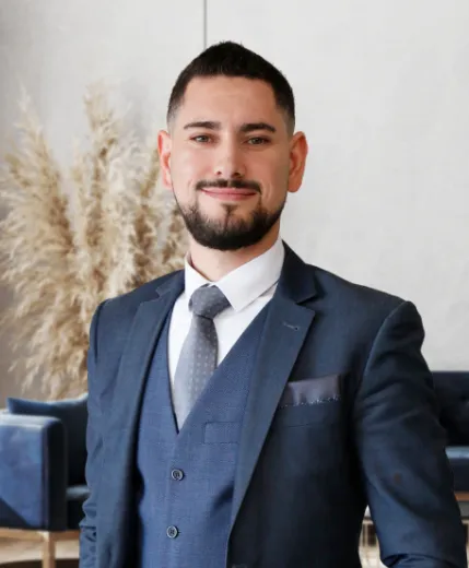 Yuri  Cattaneo - Real Estate Agent at First National Connect