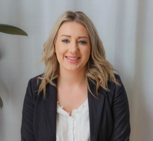 Maddie Hayes - Real Estate Agent at Trove Property Management - MOANA