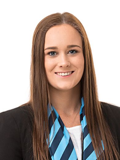 Maddie White - Real Estate Agent at Harcourts Signature  - Rosny Park
