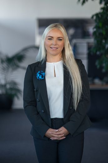 Maddison Duncan - Real Estate Agent at Harcourts - Burnie