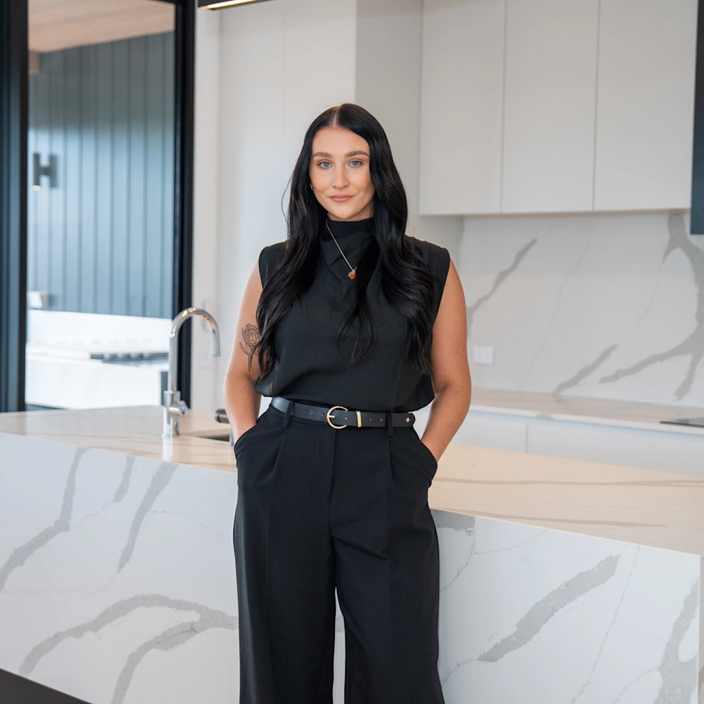 Maddison Searle - Real Estate Agent