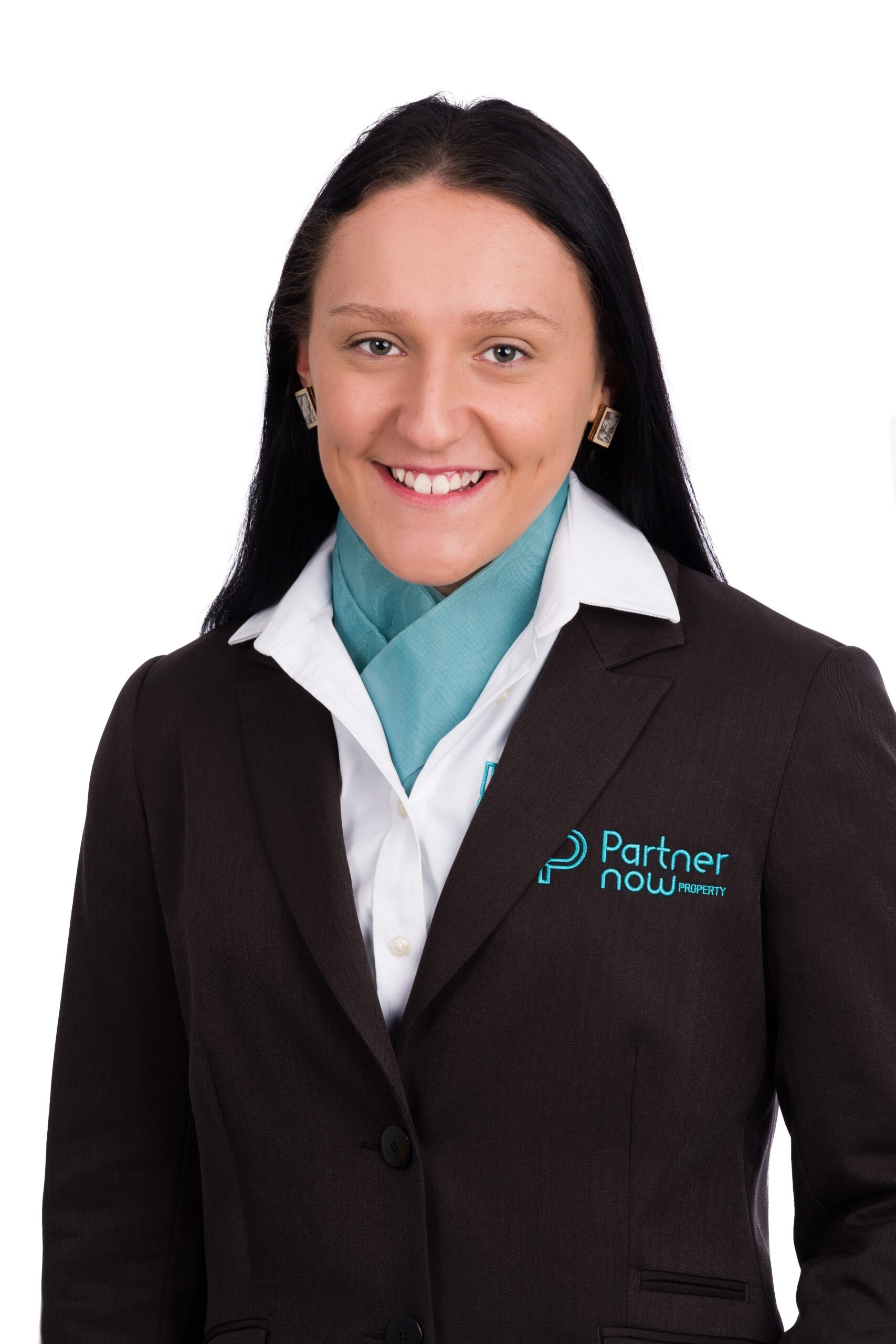 Maddy Hubbard - Real Estate Agent