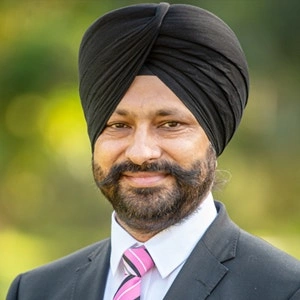 Sukhvinder Thind Real Estate Agent